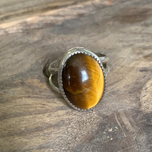 Jewelry - Vintage Sterling Tiger's Eye Southwest/Primitive Size 7